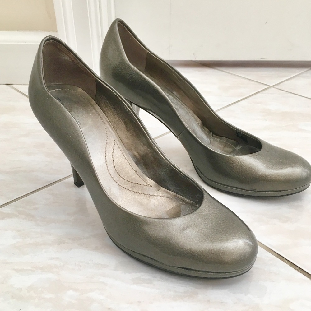 Tahari Bronze Patent Pumps